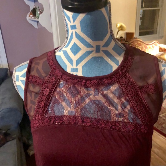 2 Items, Black and Burgundy Lace Yoke Tank H&M XL - Picture 1 of 6